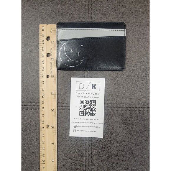 Day & Knight‎ Vegan Leather Card Holder With Sun & Moon Design - Picture 4 of 4